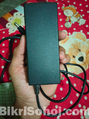 AC adaptor